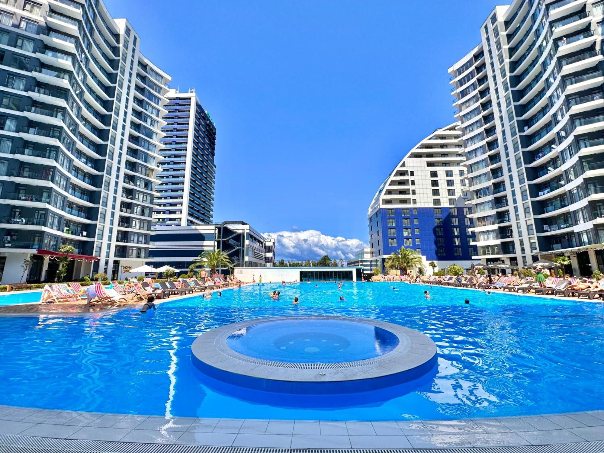 Batumi Boulevard Resort Exterior foto