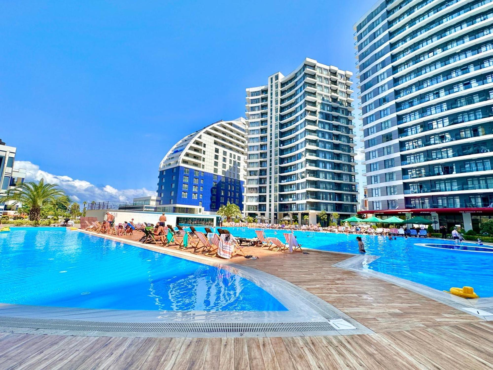 Batumi Boulevard Resort Exterior foto